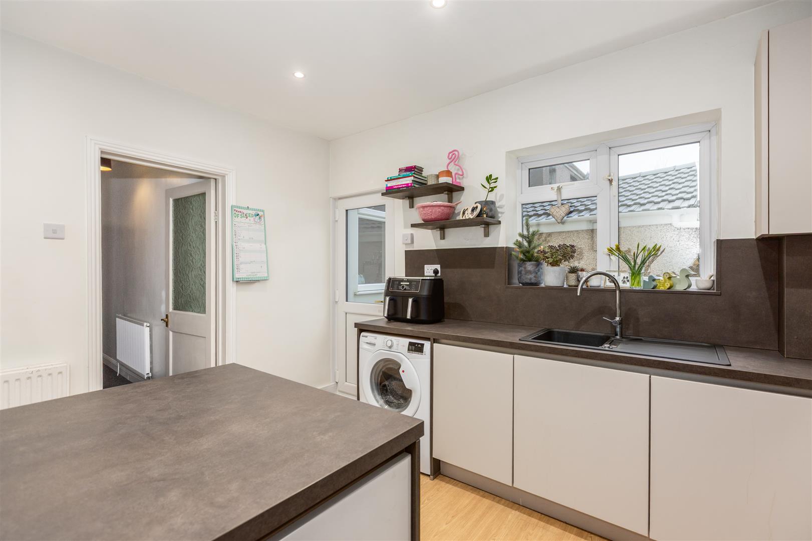 Kilvey Terrace, St. Thomas, Swansea, SA1 8BA